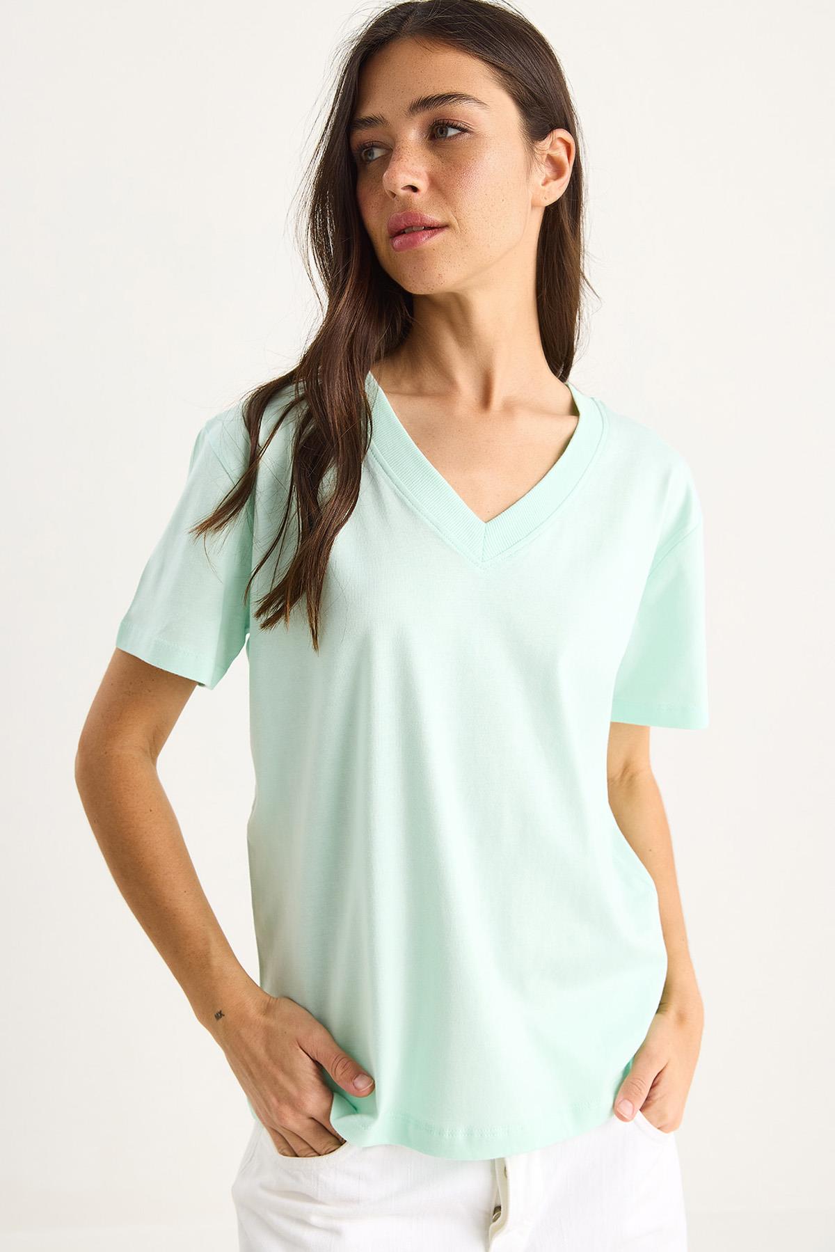 Kadın %100 Organik Pamuk Derin V Yakalı Comfort Fit T-Shirt 60602066 - Su Yeşili - Su Yeşili / L