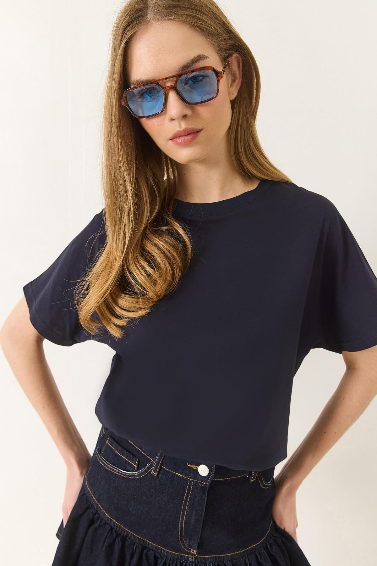 Kadın Organik Pamuklu Regular Kalıp Bisiklet Yaka Basic Kısa Kollu T-Shirt 60602048 - Lacivert - Lacivert / M