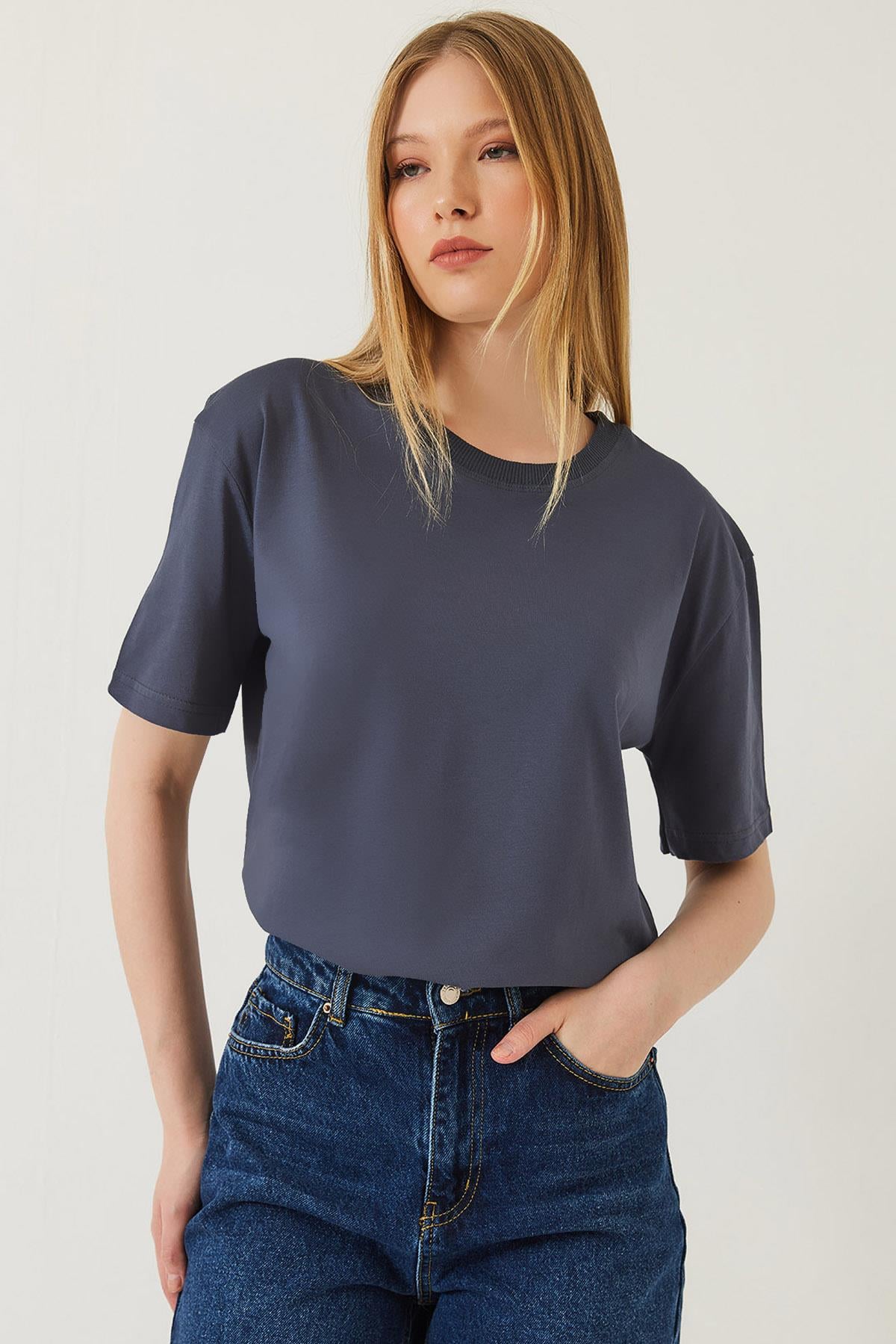 Kadın Dekoratif Dikişli Bisiklet Yaka Tshirt 60602001 - Antrasit - Antrasit / S