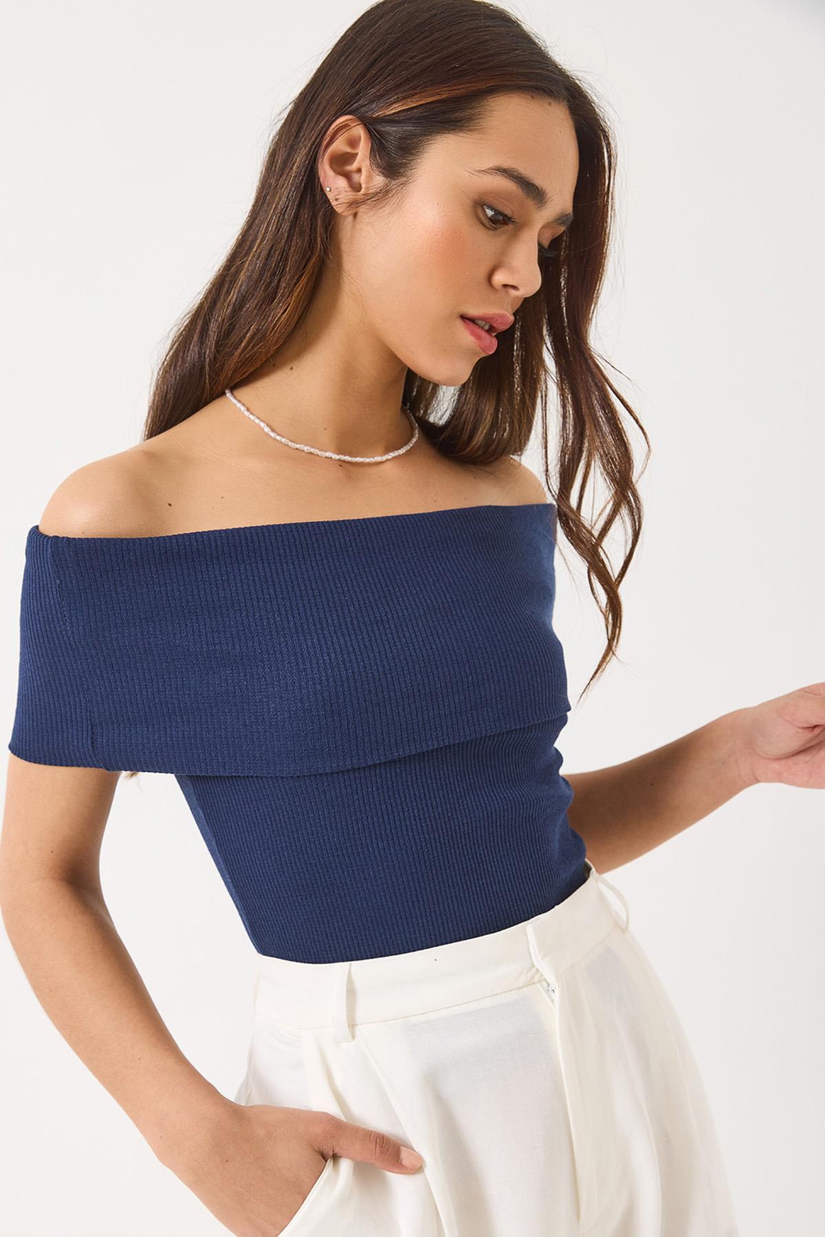 Kadın Madonna Yaka Fitilli Basic Bluz 60284012 - Lacivert - Lacivert / S
