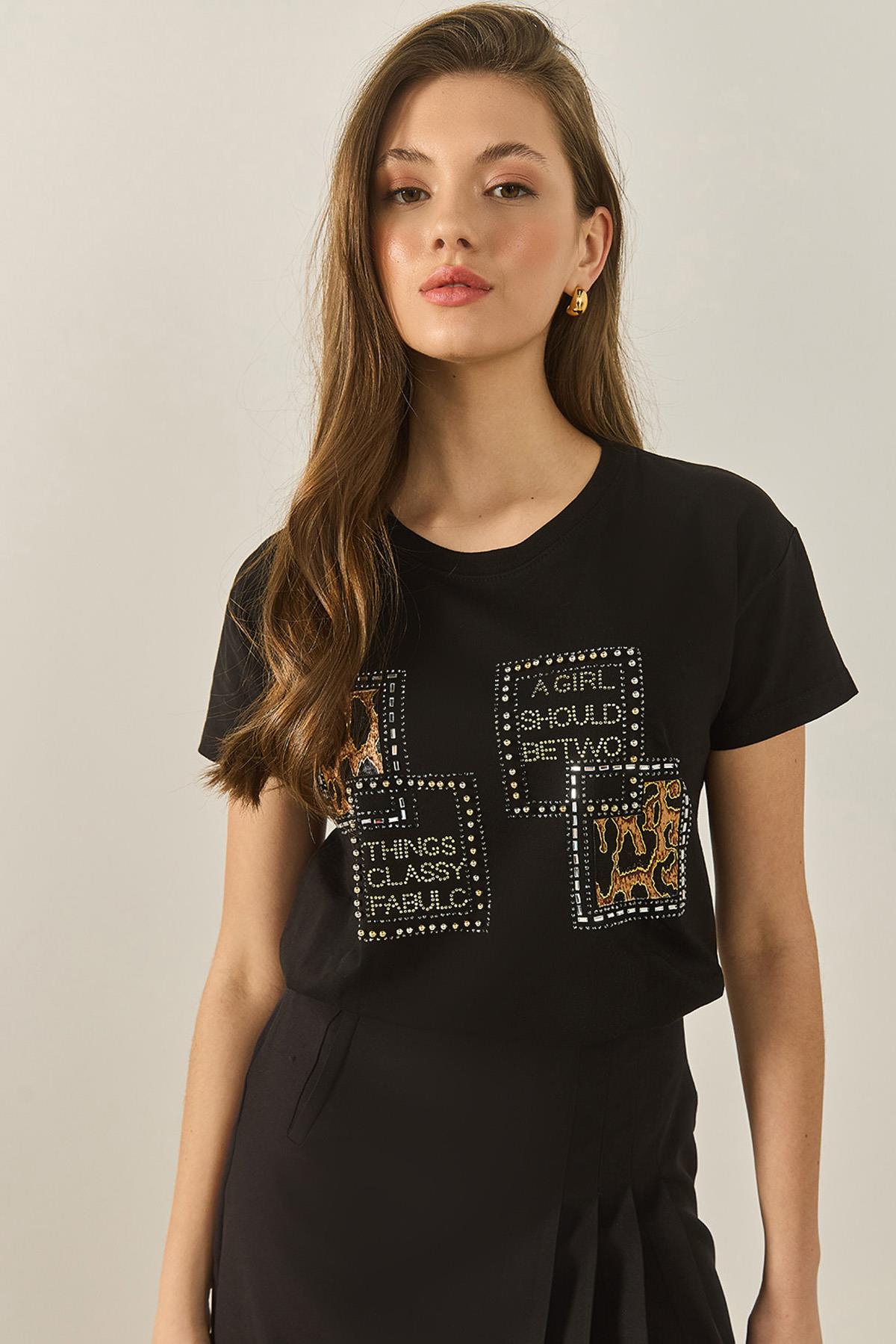 Kadın Bisiklet Yaka Taş Baskılı Leopar Detaylı Normal Kalıp Pamuklu T-Shirt 1844 60283286 - Siyah - Siyah / M
