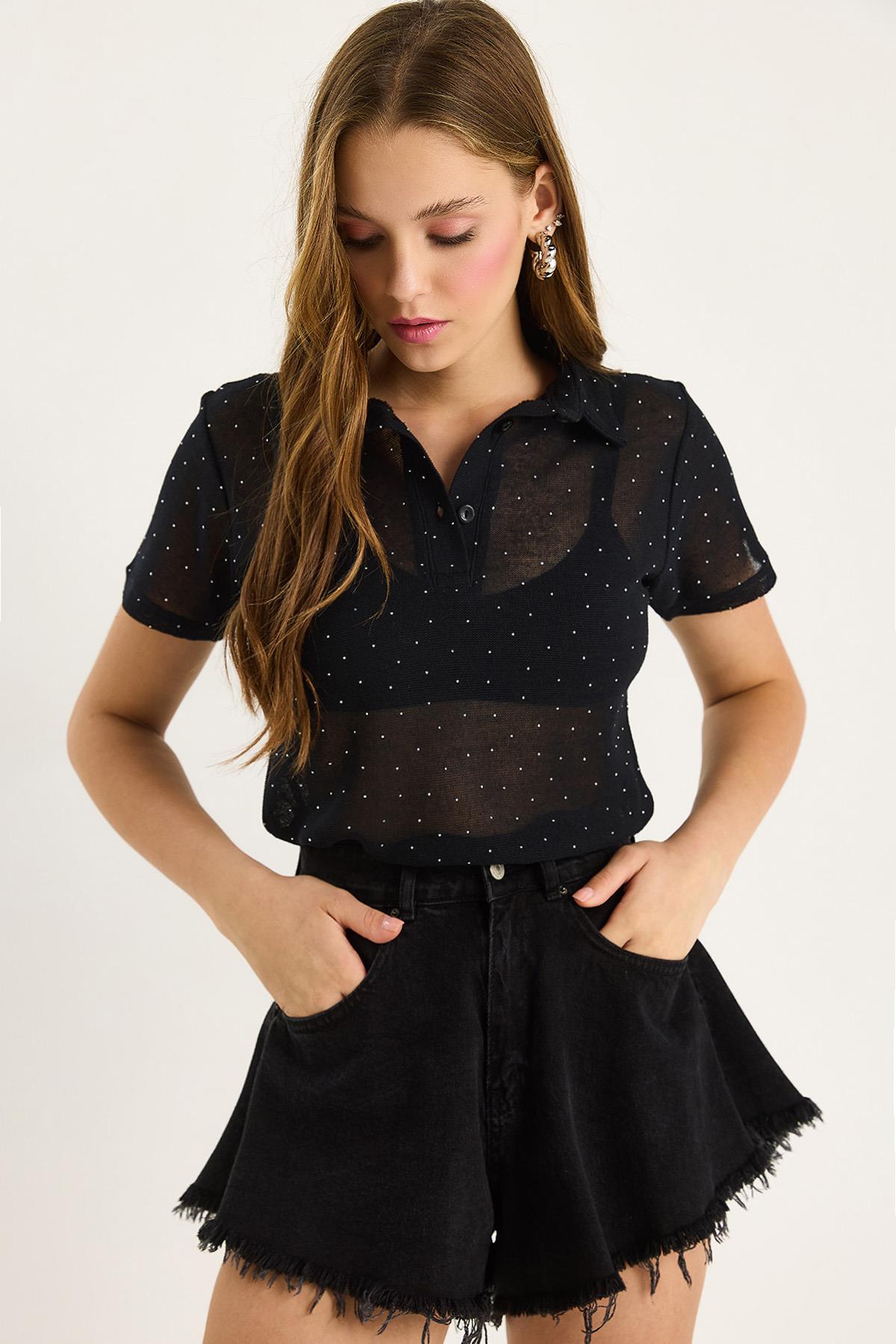 Kadın Polo Yaka Desenli Dijital Baskılı Regular Yazlık Örme Bluz 60282016 - Siyah - Siyah / L