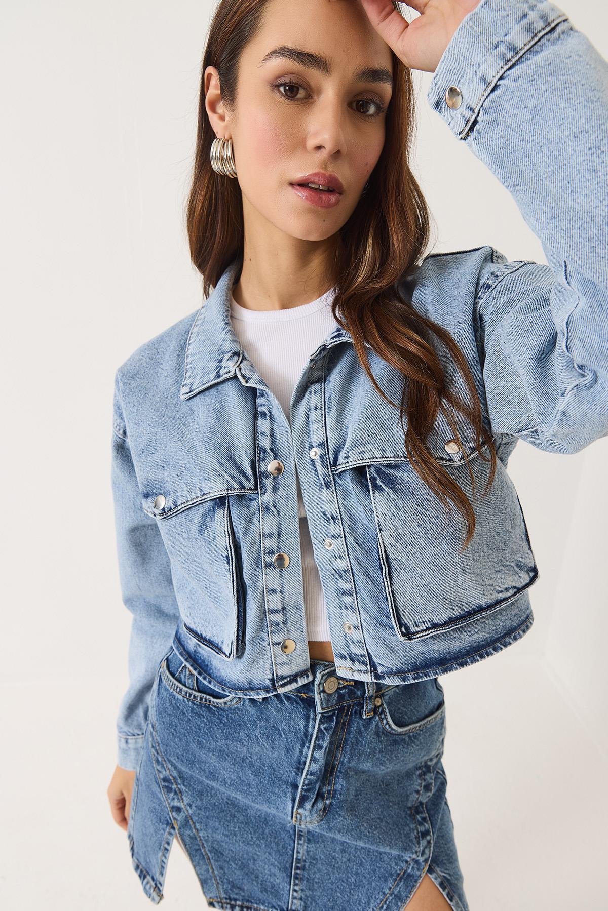 Kadın Geniş Cep Detaylı Crop Denim Ceket 60261499 - Buz Mavisi - Buz Mavisi / 38