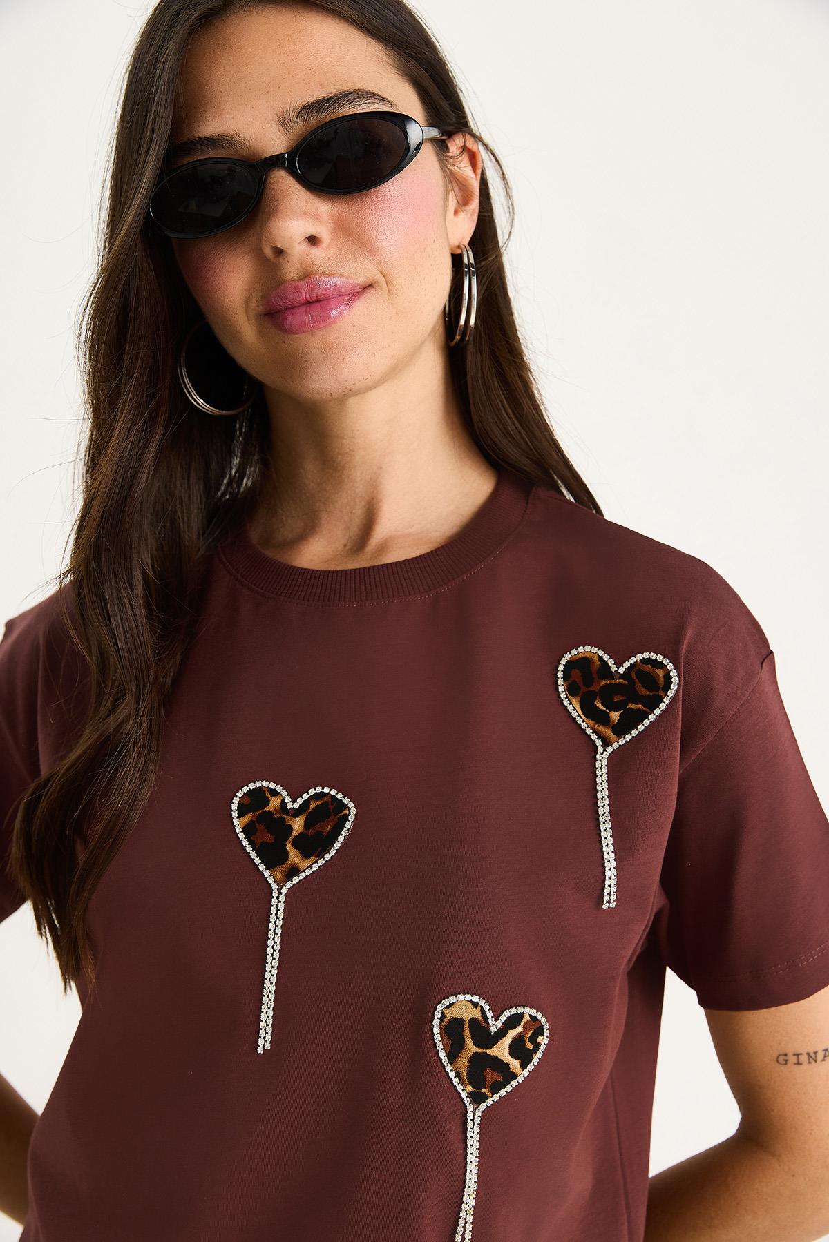 Kadın Leopar ve Taş Detaylı Kalpli Kısa Kollu T-Shirt 60602034 - Kahve - Kahve / S