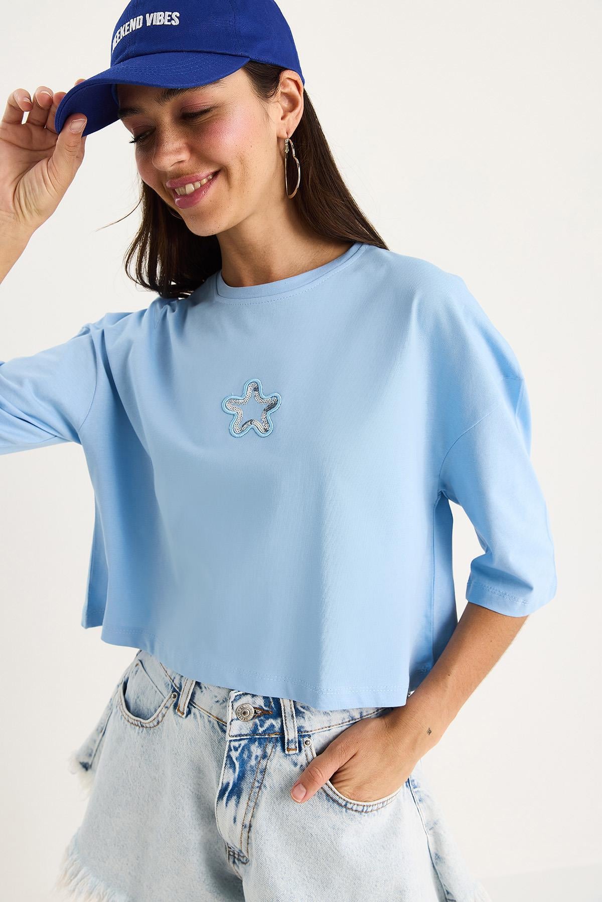 Kadın Yıldız Nakışlı Bisiklet Yaka %100 Pamuklu Crop T-Shirt 6703 60283449 - Bebe Mavisi - Bebe Mavisi / M