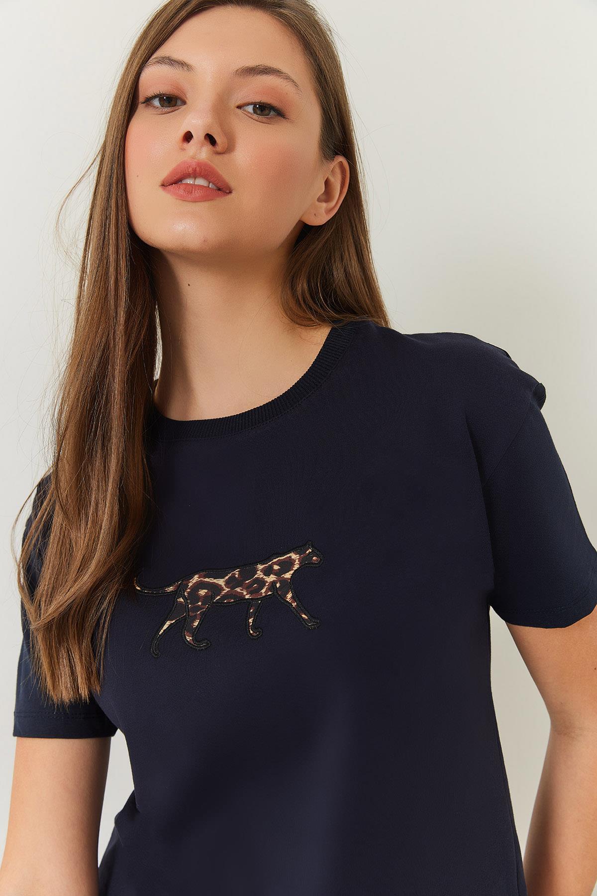 Kadın Leopar Baskılı Tshirt 60602006 - Lacivert - Lacivert / S