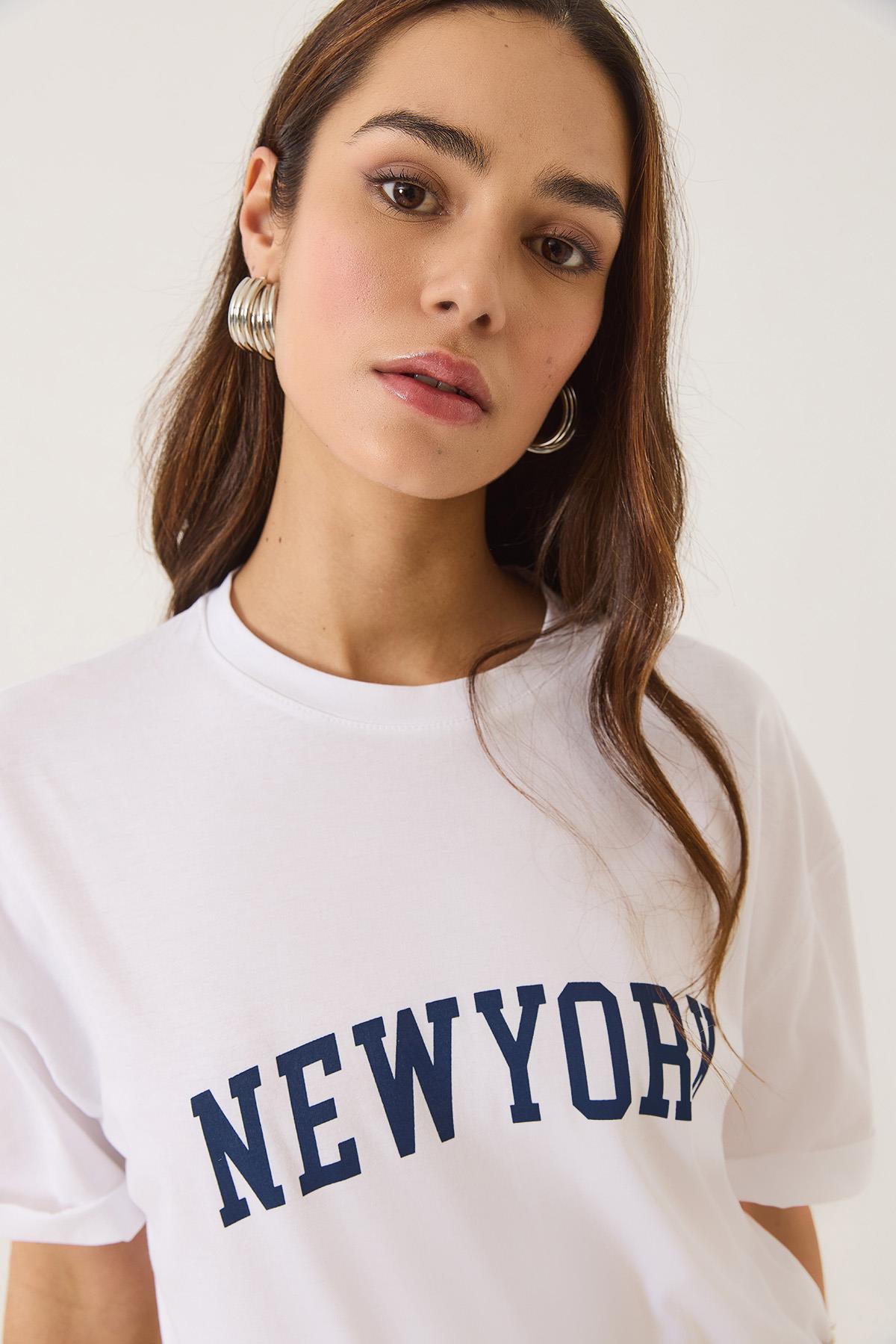 Kadın New York Baskılı Bisiklet Yaka Oversize T-Shirt 0267 60283155 - Beyaz - Beyaz / M