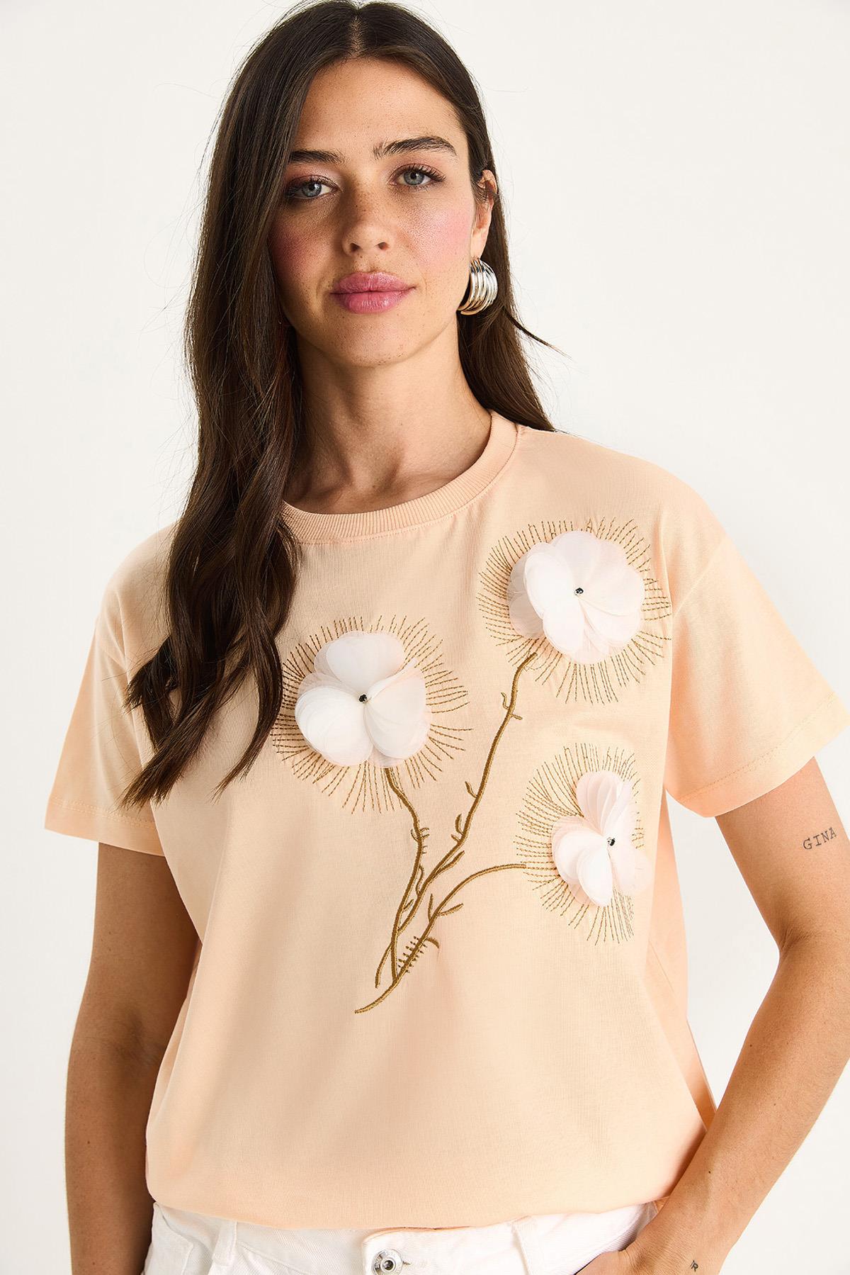 Kadın Bisiklet Yaka Kısa Kollu Nakışlı Kabartma Aksesuarlı T-Shirt 60602024 - Yavru Ağzı - Yavru Ağzı / L