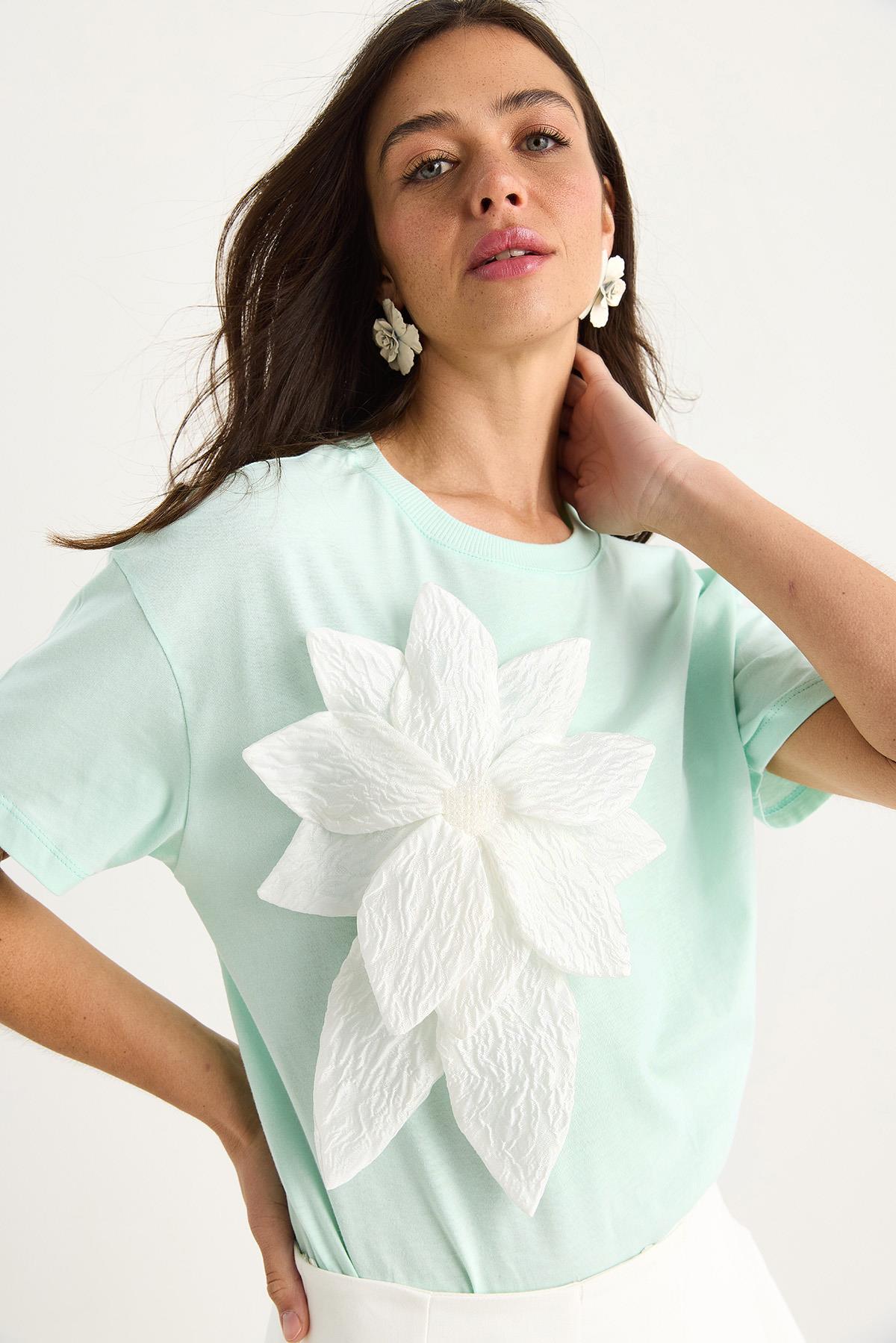 Kadın Çiçek Aksesuarlı Kısa Kollu Pamuklu T-Shirt 60602040 - Mint Yeşili - Mint Yeşili / M