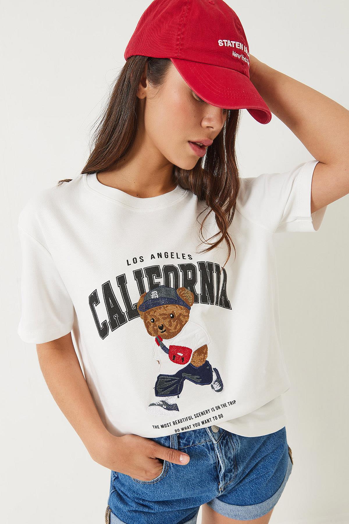 Kadın Bisiklet Yaka California Los Angeles Teddy Baskılı Oversize T-Shirt 60283063 - Beyaz - Beyaz / M