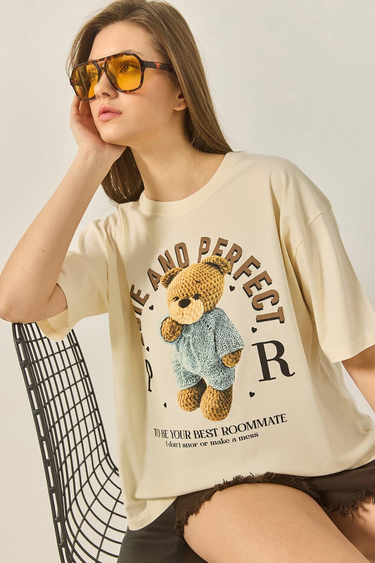 Kadın Bisiklet Yaka Kısa Kollu Teddy Baskılı Pamuklu Basic T-Shirt ÖT251045 60283312 - Bej - Bej / Tek Ebat
