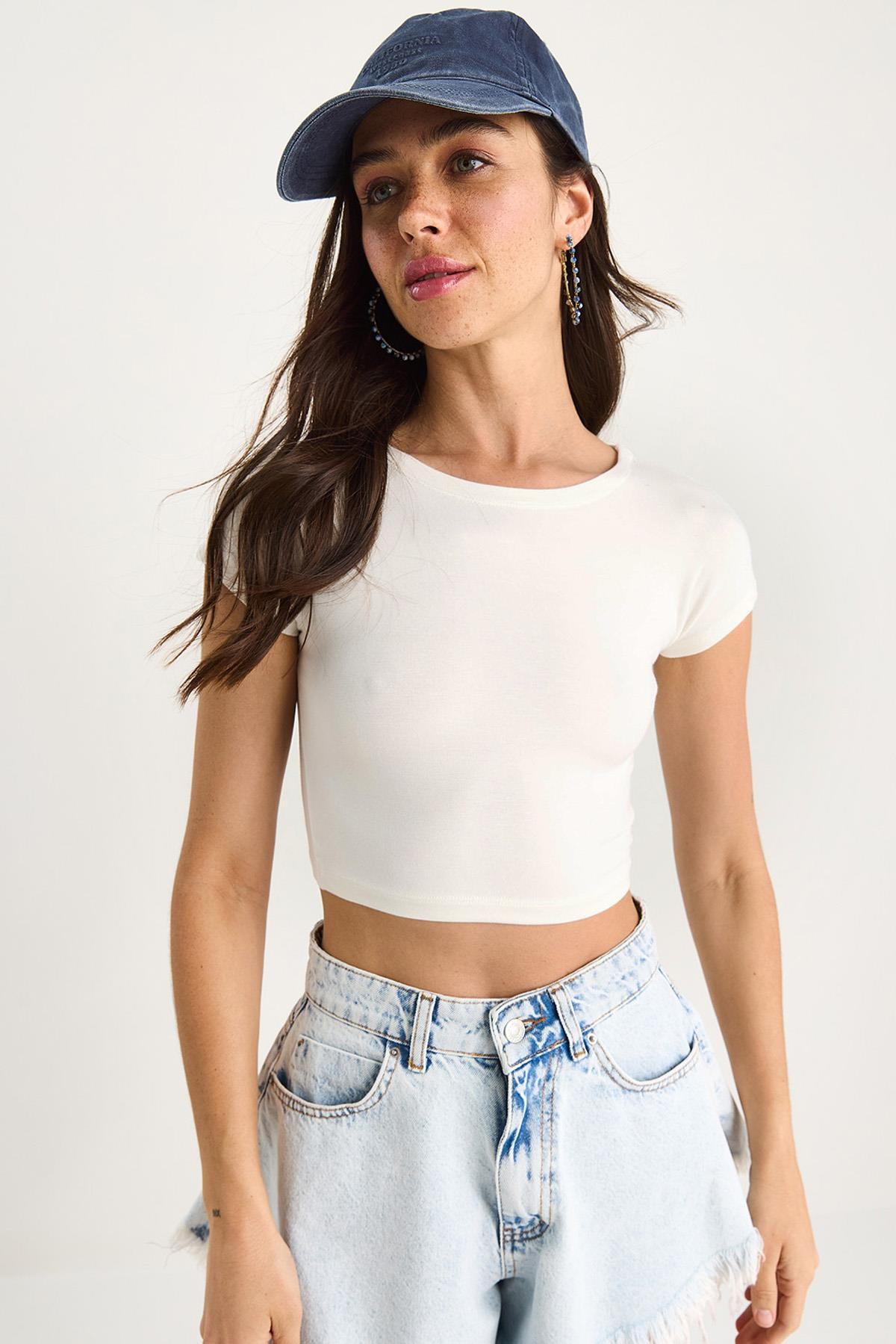 Kadın %100 Pamuklu Crop T-Shirt 60602062 - Beyaz - Beyaz / S